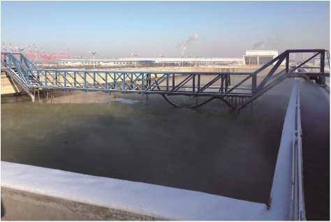 HXN型(xing)行車式颳吸泥機